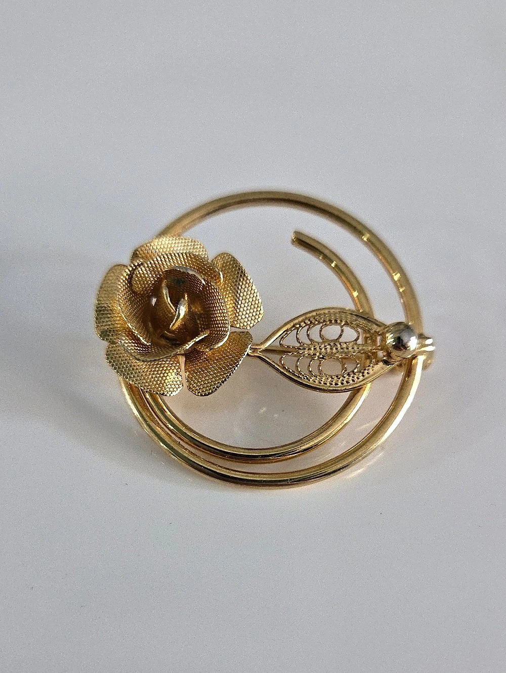 Sarah Coventry Promise Pin Gold Floral Brooch
